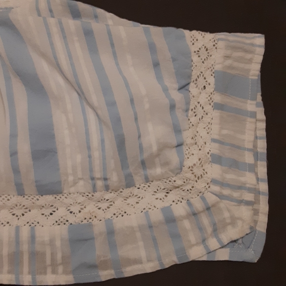 TOMMY BAHAMA 6 - 9 most Blue and White Lace & Embroidered Dresd - Picture 3 of 11